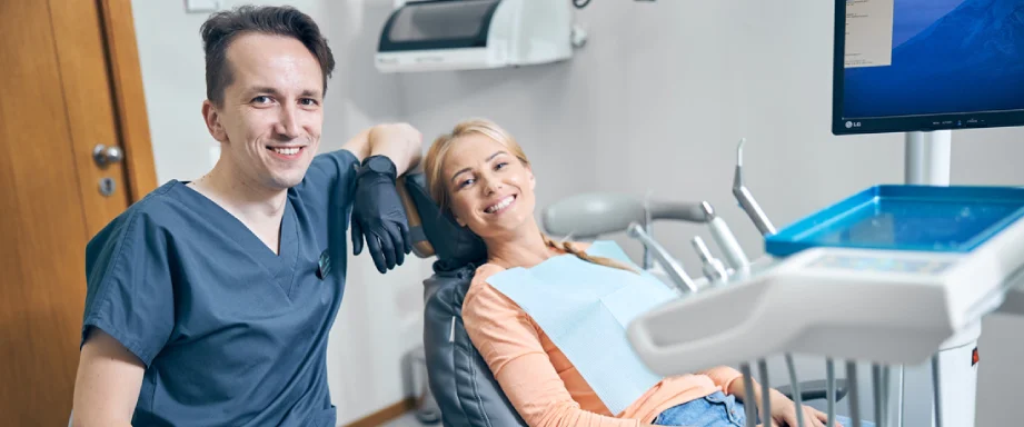 Пломбування зубів у Healthy Dent