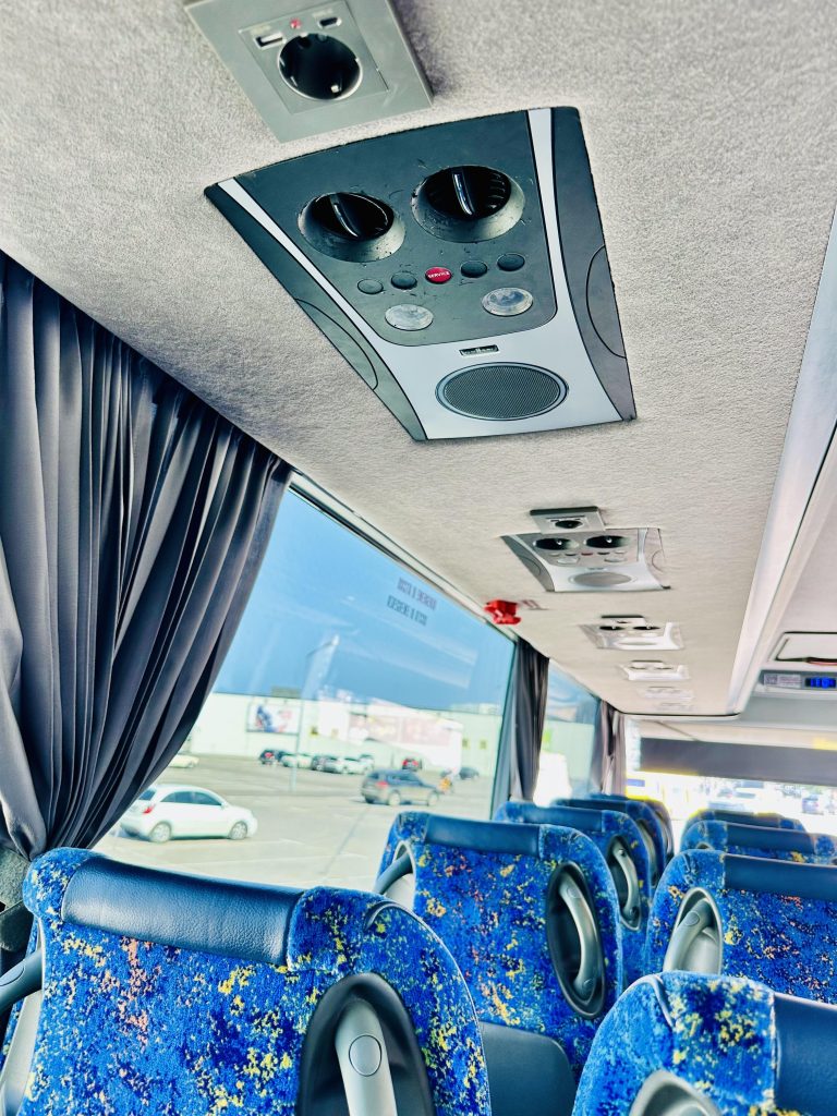 Огляд автобусів Prosto Bus Plus - Van Hool - Знайдіть свій ідеальний рейс